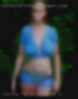 Looking in Norwich, CT for an older busty lady.
