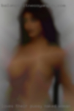 Loves their pussy naked woman and ass worshiped.